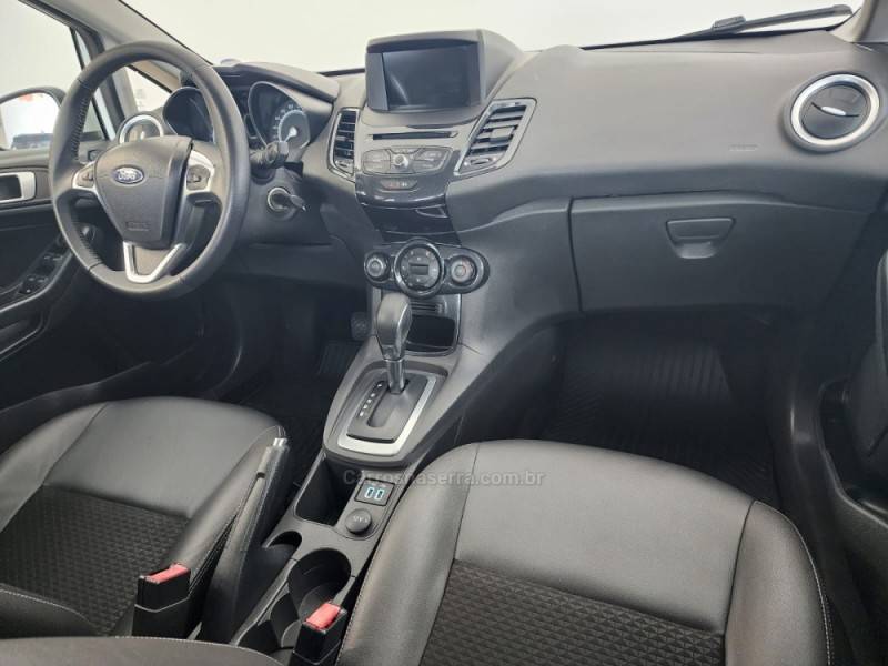 FORD - FIESTA - 2018/2018 - Branca - R$ 64.900,00