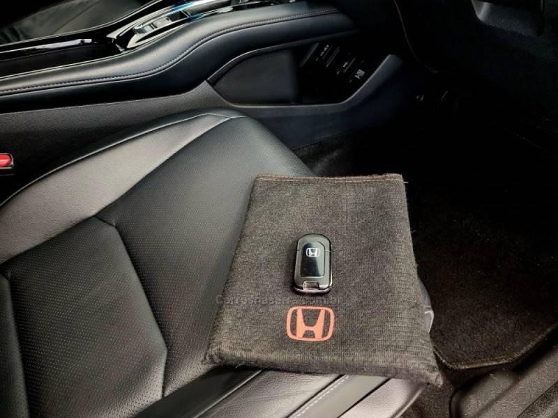 HONDA - HR-V - 2018/2019 - Vermelha - R$ 109.900,00